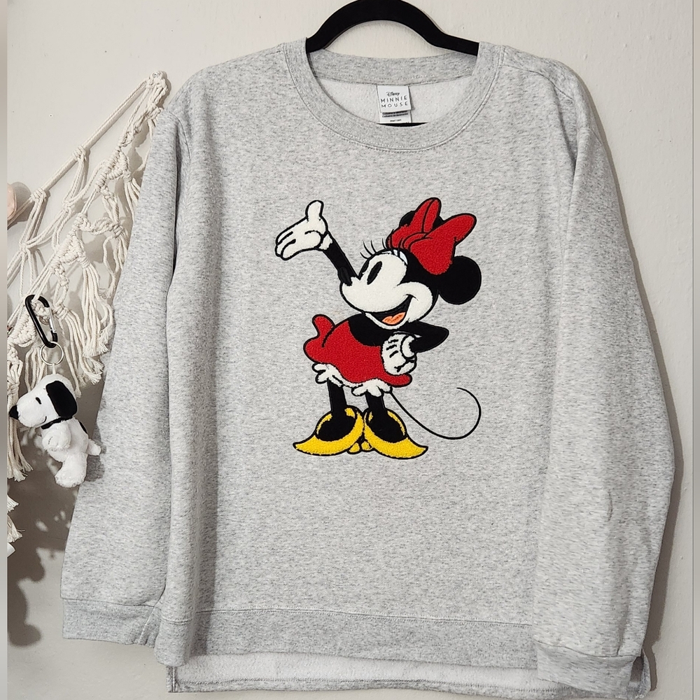 NWT Minnie Mouse Sweatshirt